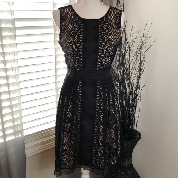 miami Dresses & Skirts - Francesca’s Closet Miami Womens Black Dress. SZ L.